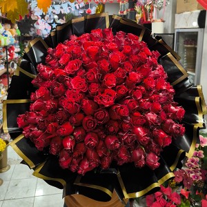 121 Adet Gül Buketi